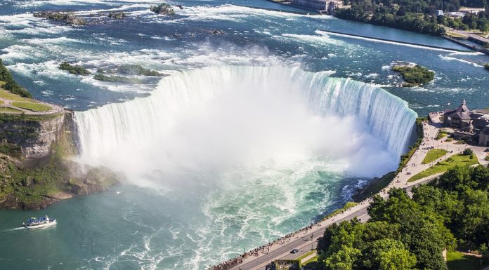 A Day Trip to Niagara Falls from Toronto