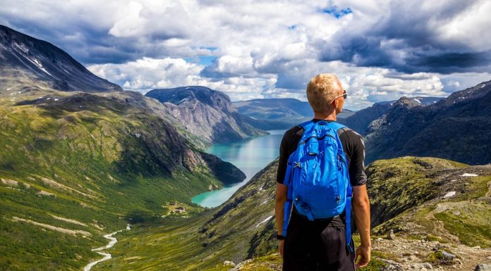 7 Great Destinations for Backpackers