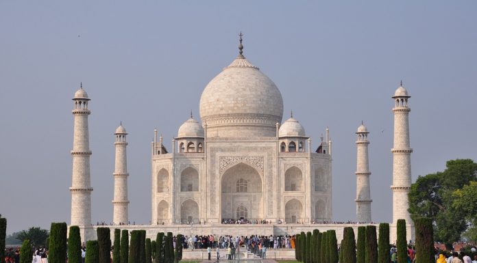 Top 5 Historic Sights in Old and New Delhi