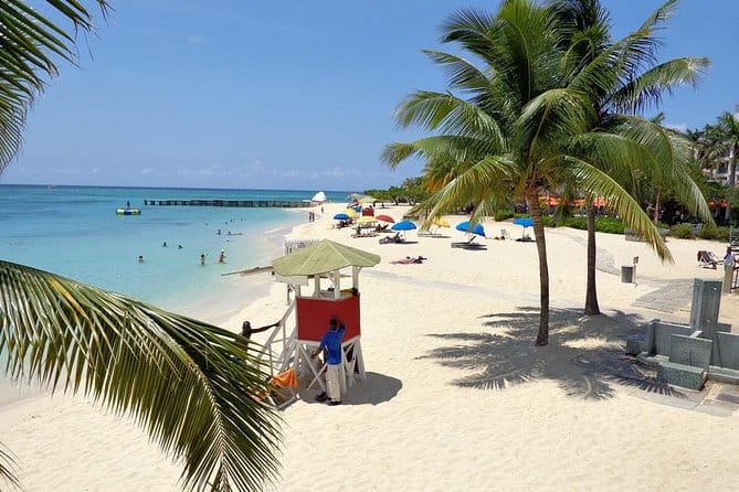 Doctor’s Cave Beach